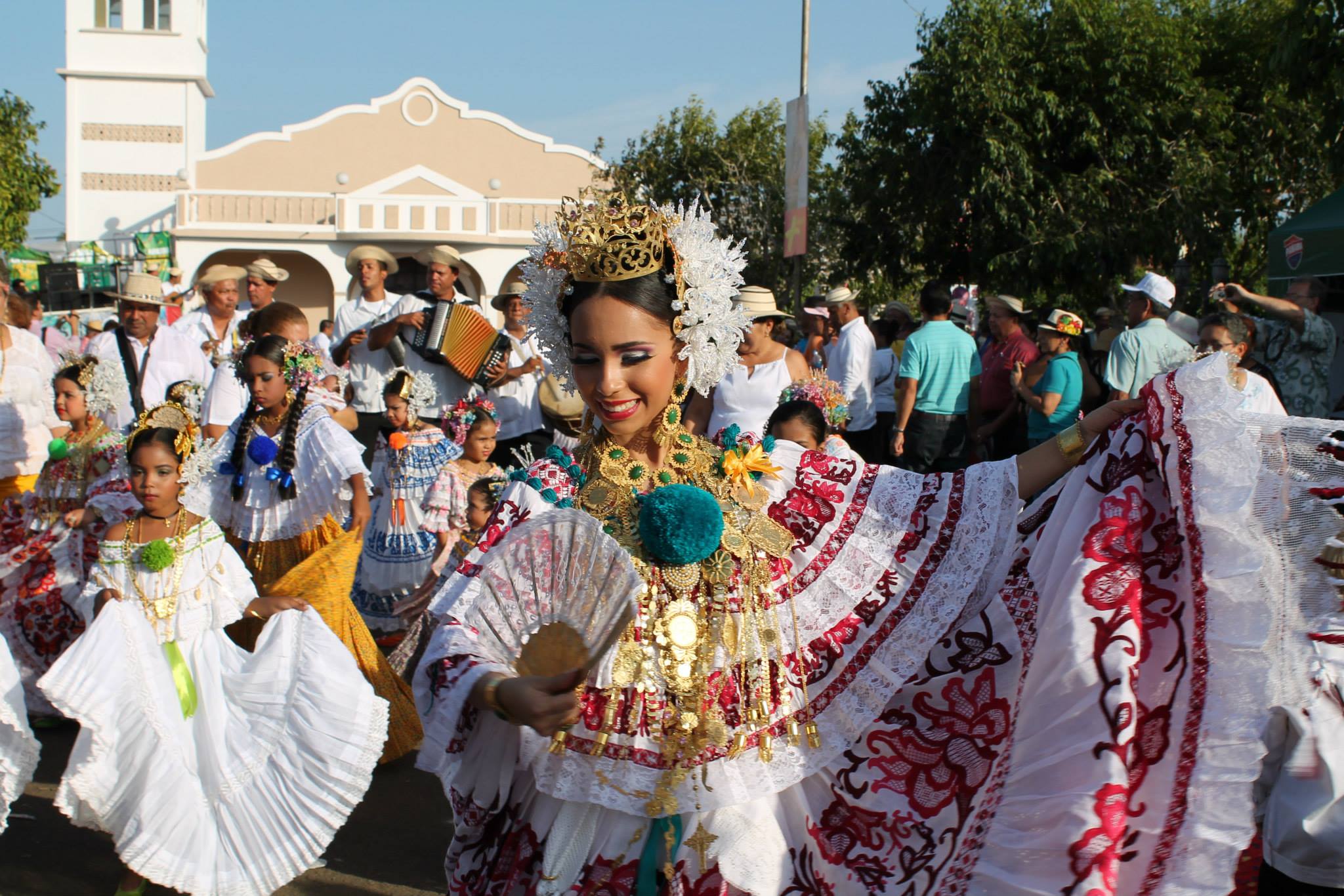 Traditional Panamanian Clothing